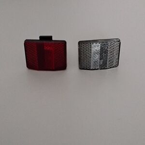 Red and Silver Reflector Set